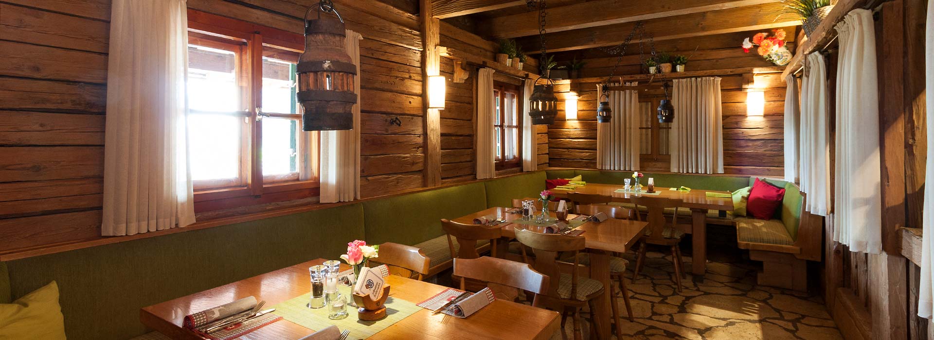 Holzk&auml;fer - Bergh&uuml;tte - Restaurant